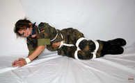 Military-Girl Gefesselt und geknebelt - Teil 2
