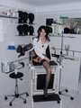 Herrin Nycky im Klinik-Rooms