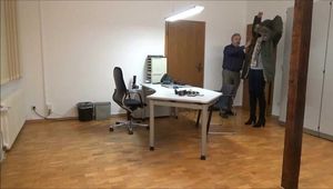Romina - Überfall im Büro Teil 1 von 8