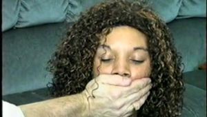28 YR OLD MOM HANDS TIED UP TO CEILING, CLEAVE GAGGED, TIT TIED & HOG-TIED ON SOFA (D54-9)