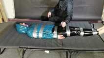 Myxxxy in a custom Video. Taped and vibed in a shiny nylon Downjacket. Due to my stupidness some Szenes are in lower quality.