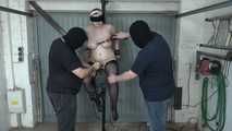 Katia reitet die Sybian