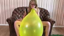 Blow2Pop yellow U16 while rub on pussy and play with tits