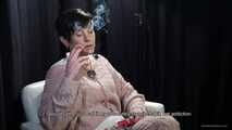 Interview with smoking lady with over 25 years of smoking experience
