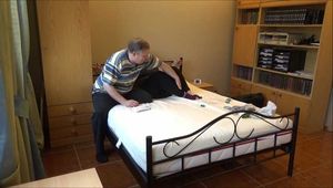 Mara - Ausgekitzelt Teil 3 von 5