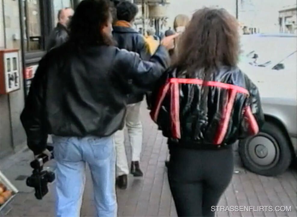 STRASSENFLIRTS 04 Marika