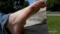 Feet in flip-flops