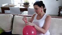 Double-Blow2Pop - blue and red balloon