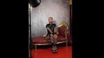 Miss Francine das erste Mal in Bondage (altes hinter den Kulissen Video)