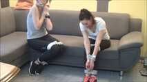 Lea und Tatjana - Sprinterstars in Schwierigkeiten Teil 1 von 3