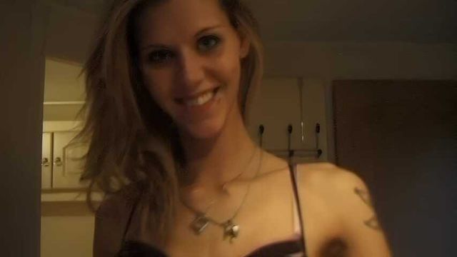 Skinny Teen Ilona Home made Video mit dem Porno Opa