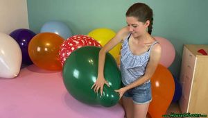 nail and pump2pop twelve of your rare Q24 balloons