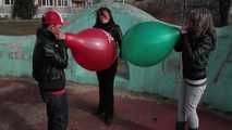 154 3 girls, 3 balloons (24" Qualatex ClubSteffi)
