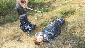 [From archive] Dana & Jenya - Trashbag racing 04