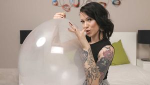 1111 new girl: Pia July
