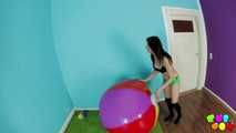 39 Karina‘s beach ball dream