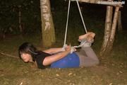 Nadine - Im Wald alleine