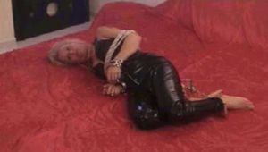 ab-042 Silvi´s bad friend (2)