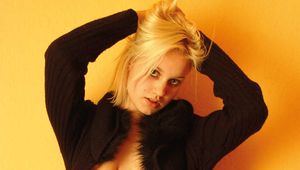Teen Janina 18 jahre jung - Pinkshot Shooting
