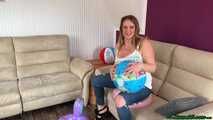 trying to sit2pop and using the heels to destroy beach balls