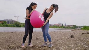 1347 BB24 nonpop outdoors 