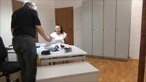 Paula - Hochsicherheitsgefangene im Büro Teil 2 von 9