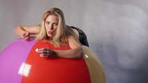 67 Susi, Wax and a huge Beachball