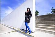 Blue Overknees vs. Blue Sky