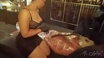 Nipple clamps and aroma play