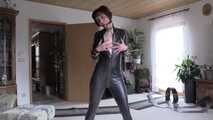 Jenny im Catsuit