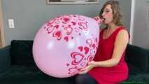 Blow2Pop pink Q24 hearts with mouthpiece