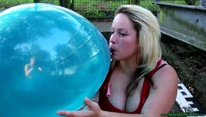 three outdoor Blow2Pops - Nr. 2