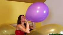 Blow2pop purple U16 while sitting on a yellow GL700