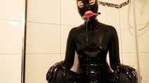 Die sabbernde Gummipuppe