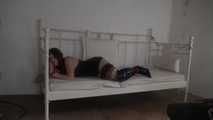 Ayu Bed tied 2