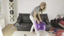 046 Stomping Balloons socks & barefeet