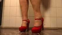 Nur HighHeels und Füsse  :-)