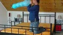 Die verrückte Juliette mit ihrem langen Ballon