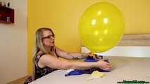 balloon overinflating with the pump and Blow2Pop clear U16 yellow polka dot