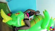 22 Susi and her huge Dragon