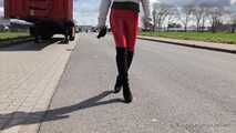 Rote Vinyl-Leggings und Overknees, 5.Teil