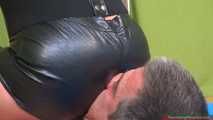 Nora's leather facebouncing