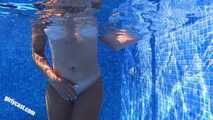 Lea's horny sex at and in the pool