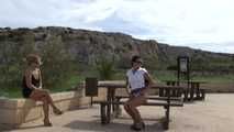 016185 Eve Pees In The Picnic Area