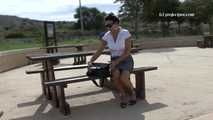 016185 Eve Pees In The Picnic Area