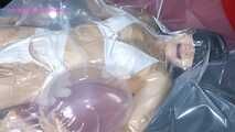 Xiaoyu Endures Vacuum Bag with Balloons