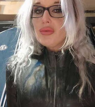 selfie time miss mistress