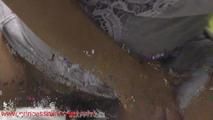 Ann-Maria pees 01