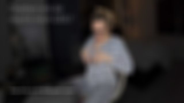 UNGLAUBLICH. Während ich mit dir chatte besorge ich es MIR HART!