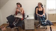 Amy und Bella - Kitzelquiz Teil 3 von 5